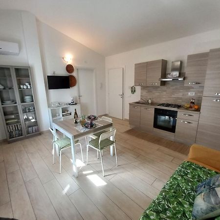 Il Melograno Casa Vacanze Теулада Екстериор снимка