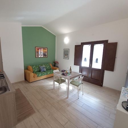 Il Melograno Casa Vacanze Теулада Екстериор снимка