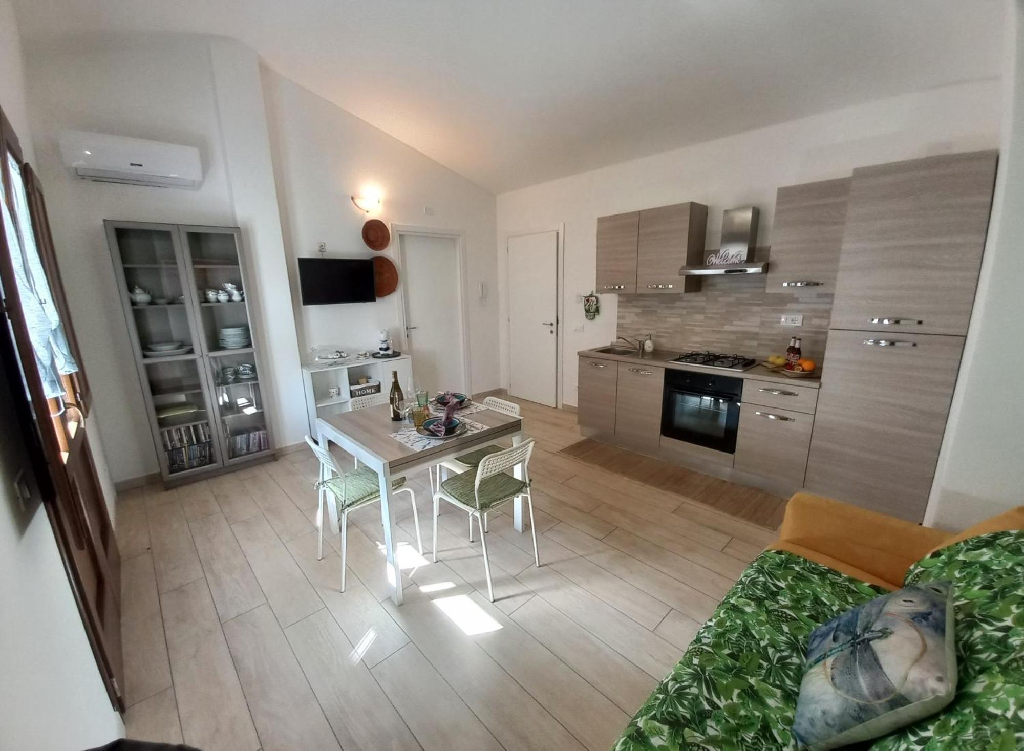 Il Melograno Casa Vacanze Теулада Екстериор снимка
